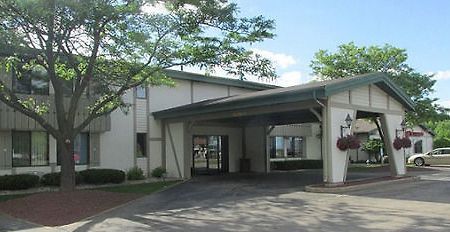 Shawano Four Seasons Resort Esterno foto