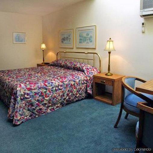 Shawano Four Seasons Resort Camera foto