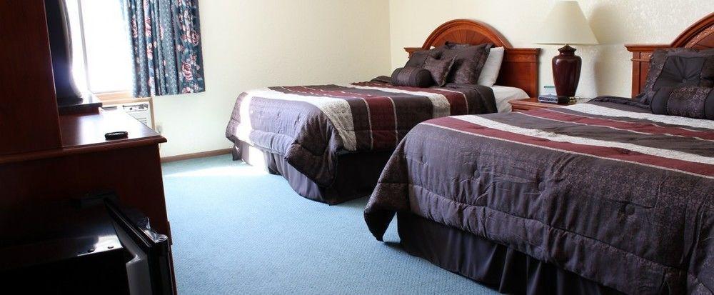 Shawano Four Seasons Resort Esterno foto