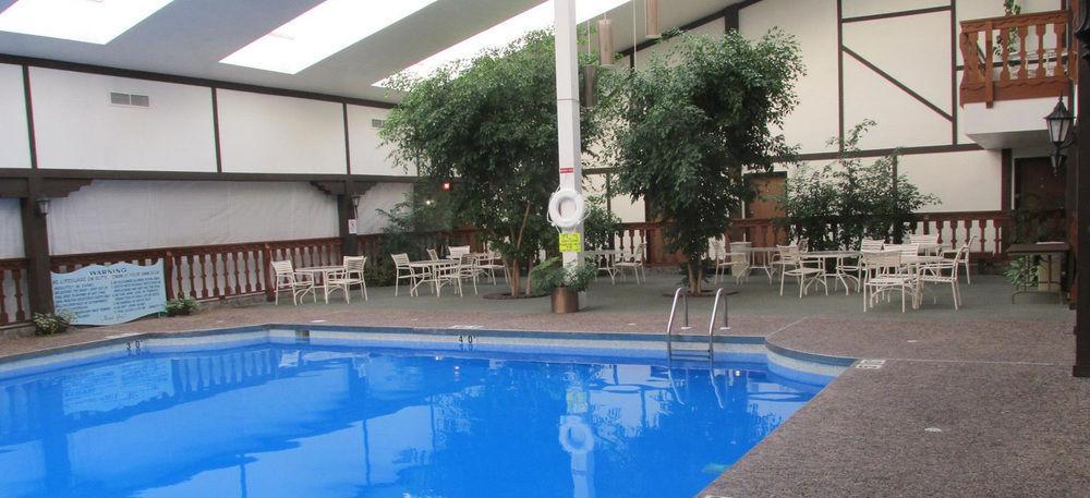 Shawano Four Seasons Resort Esterno foto