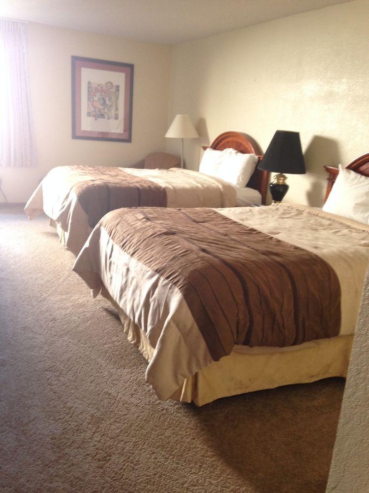 Shawano Four Seasons Resort Esterno foto