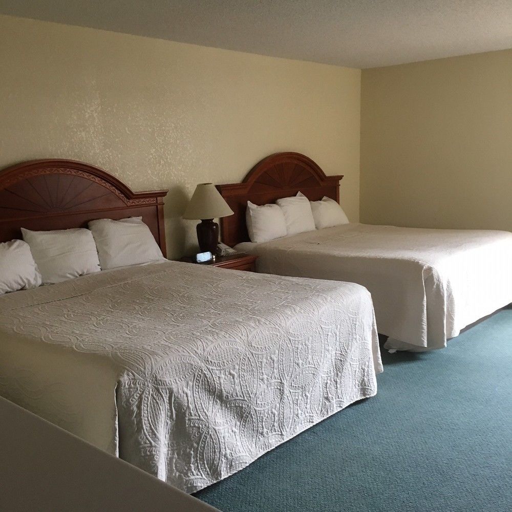Shawano Four Seasons Resort Esterno foto